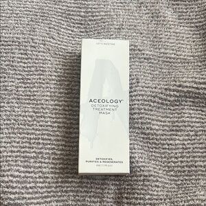 Aceology Detoxifying Treatment Mask